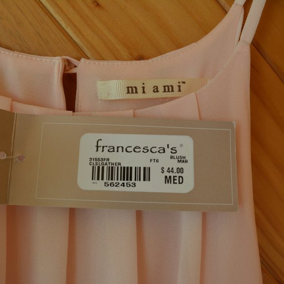 Francesca's Miami Peach sinch waist Dress NWT - Picture 3 of 3